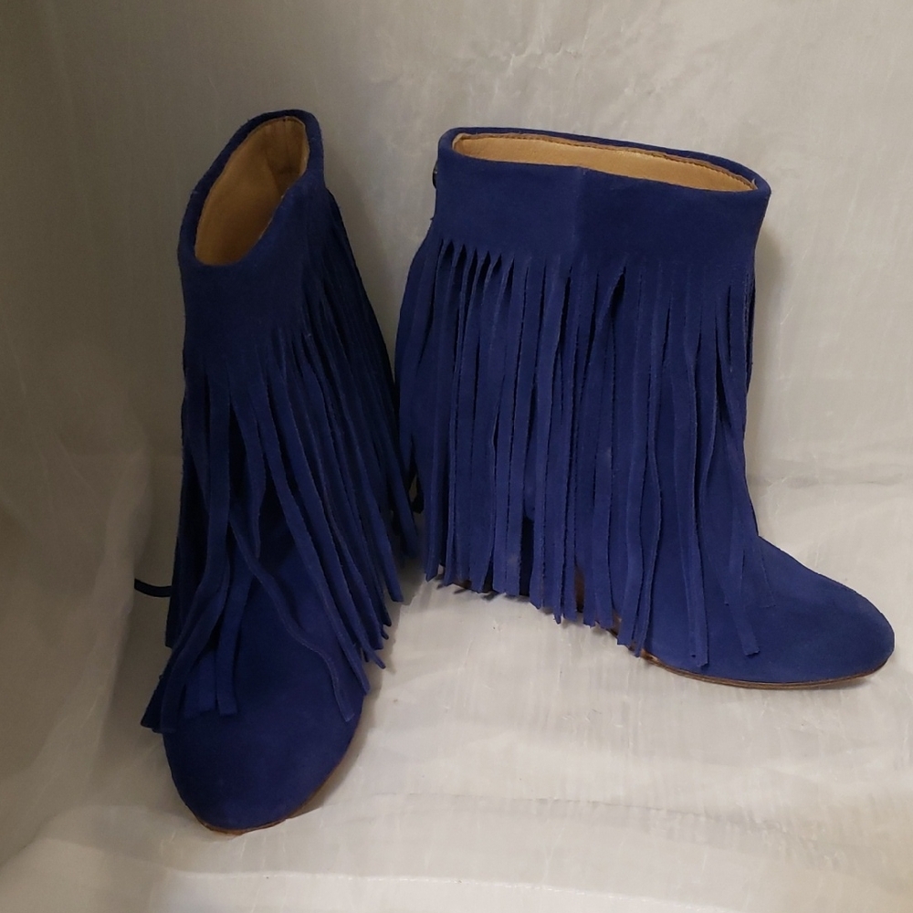 Koolaburra Blue Suede Fringe Ankle Boots 7